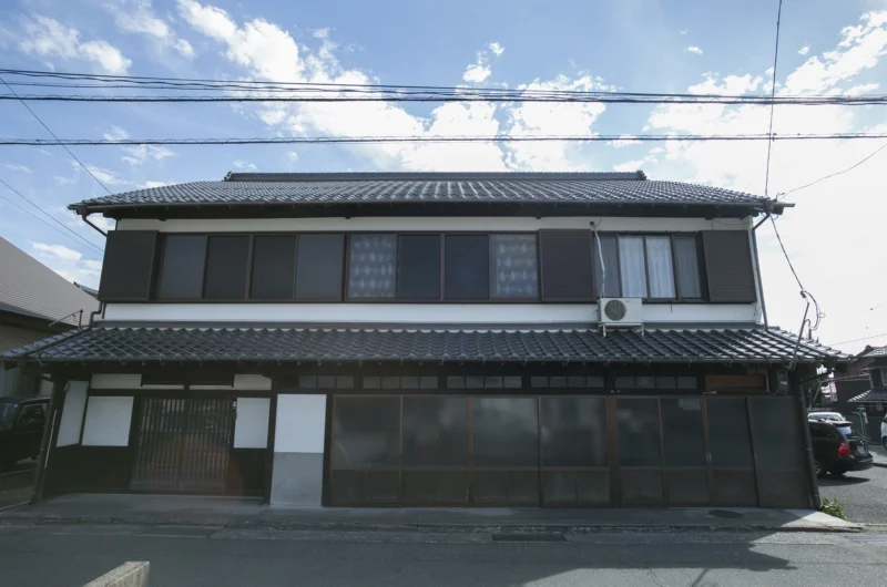 坪庭のある家